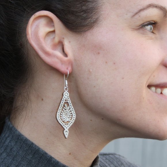 Earrings - Picture 1 of 1